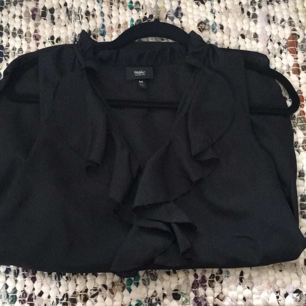 Black Sleeveless Blouse